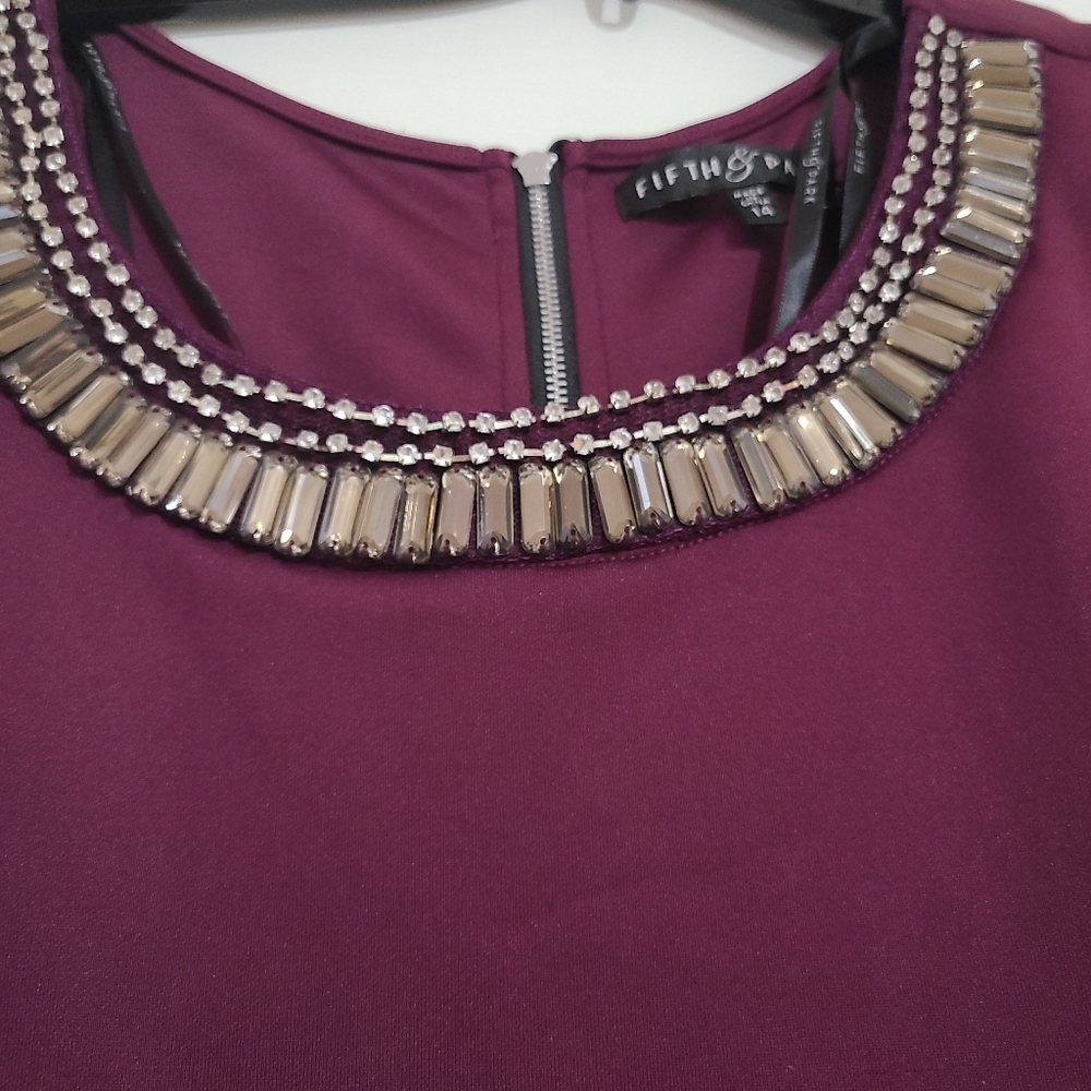 Dress - Picture 3 of 3